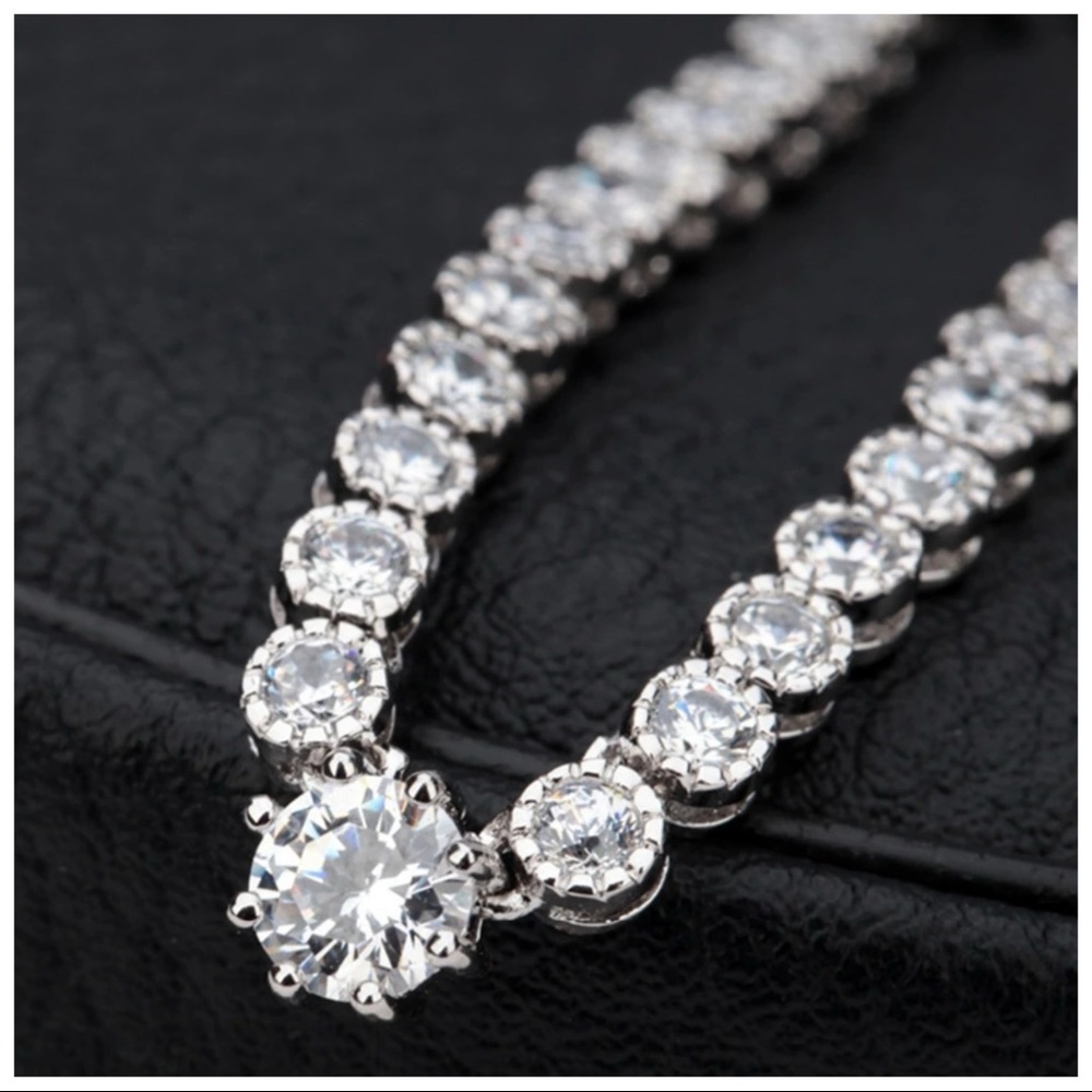 💐 The Natlah Swarovski Crystals Tennis Necklace Earring Set - Picture 2 of 6